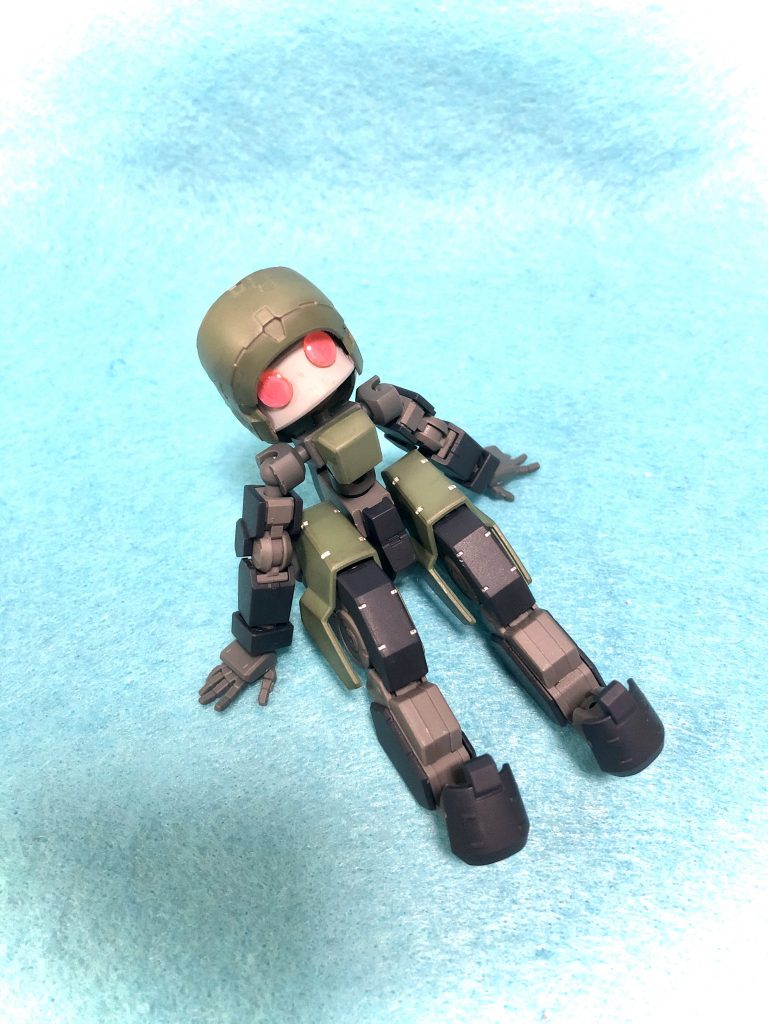 座って見上げるような仕草。