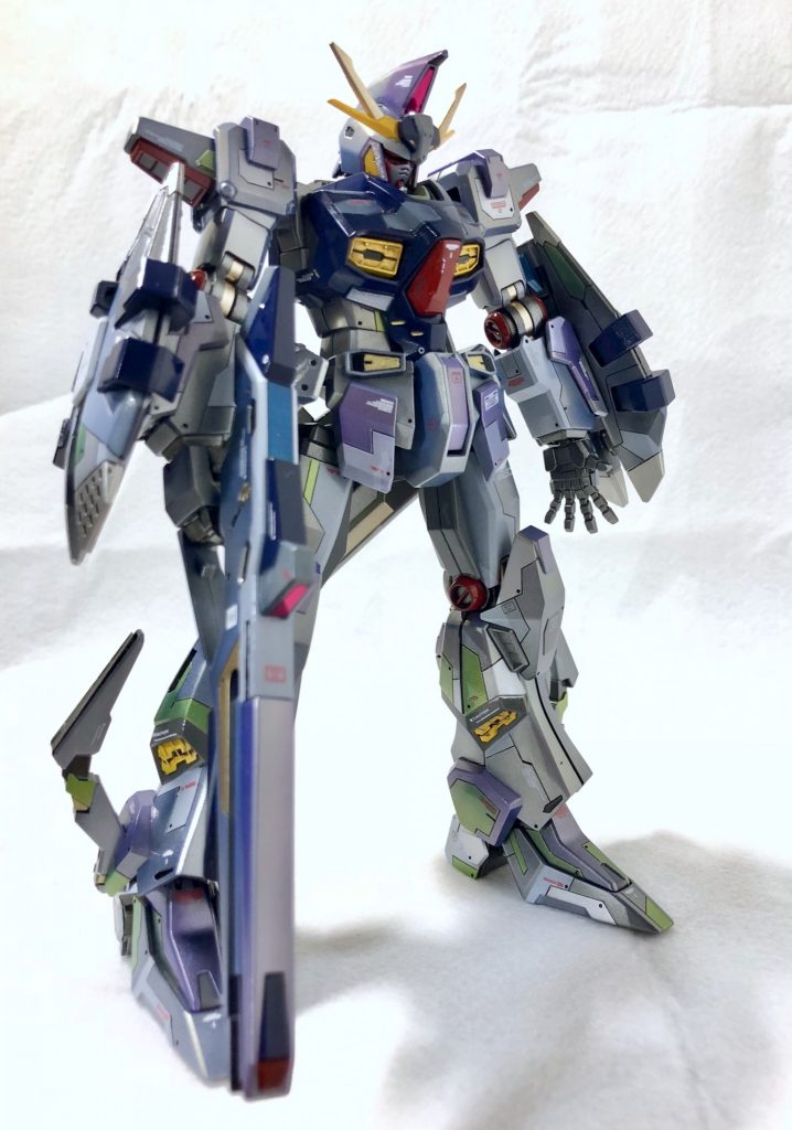 頭部センサーとライフルのセンサーにラピーテープを使ってキラキラに