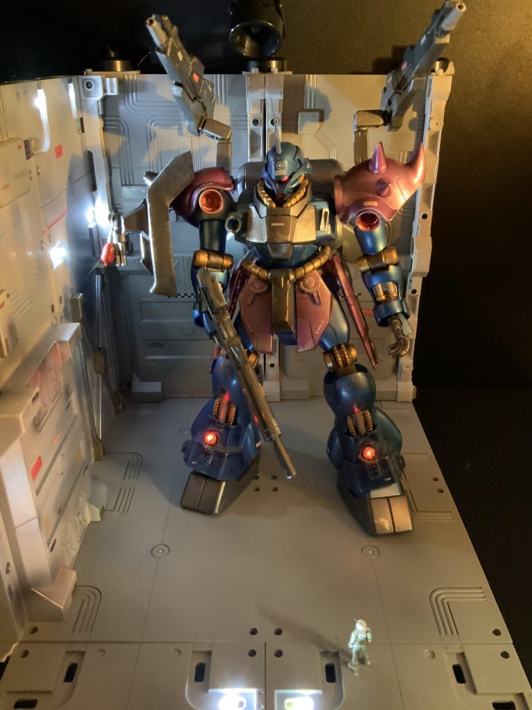 今回は年越しガンプラのつもりがここまで伸びて⋯ レズンねーさんの為に装備強化したミキシング祭りです( ^ω^ )
ミキシングに使用したのは主にビルドファイターズのパワードジムガーディガンです
