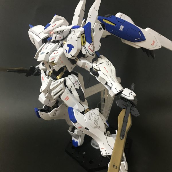ガンダムバエル
