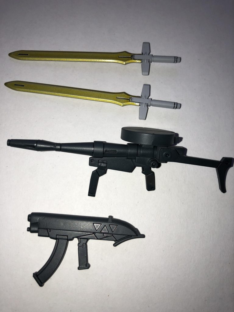 ライフル二丁は銃身を切り詰めて、写真下のはショットガンのイメージです。