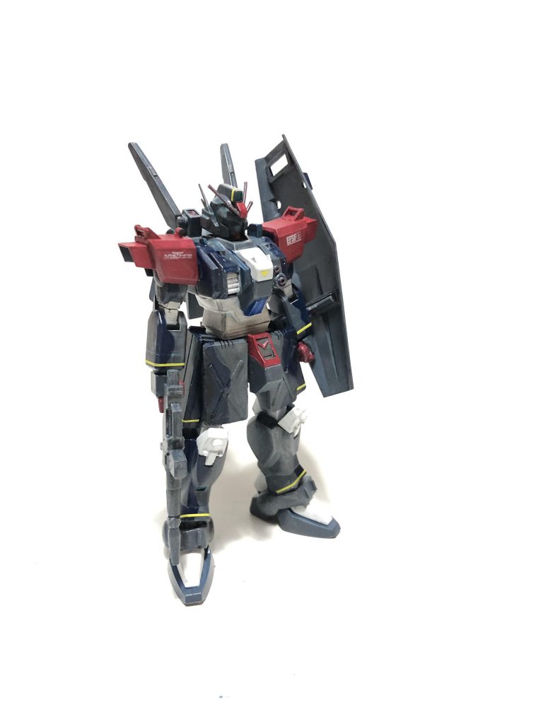 ななめ
装備
陸戦ガンダム専用ビームライフル
頭部二連装バルカン
胸部60mmバルカン
ビームサーベル×2
戦闘システム「ZI:KILL」
シールド