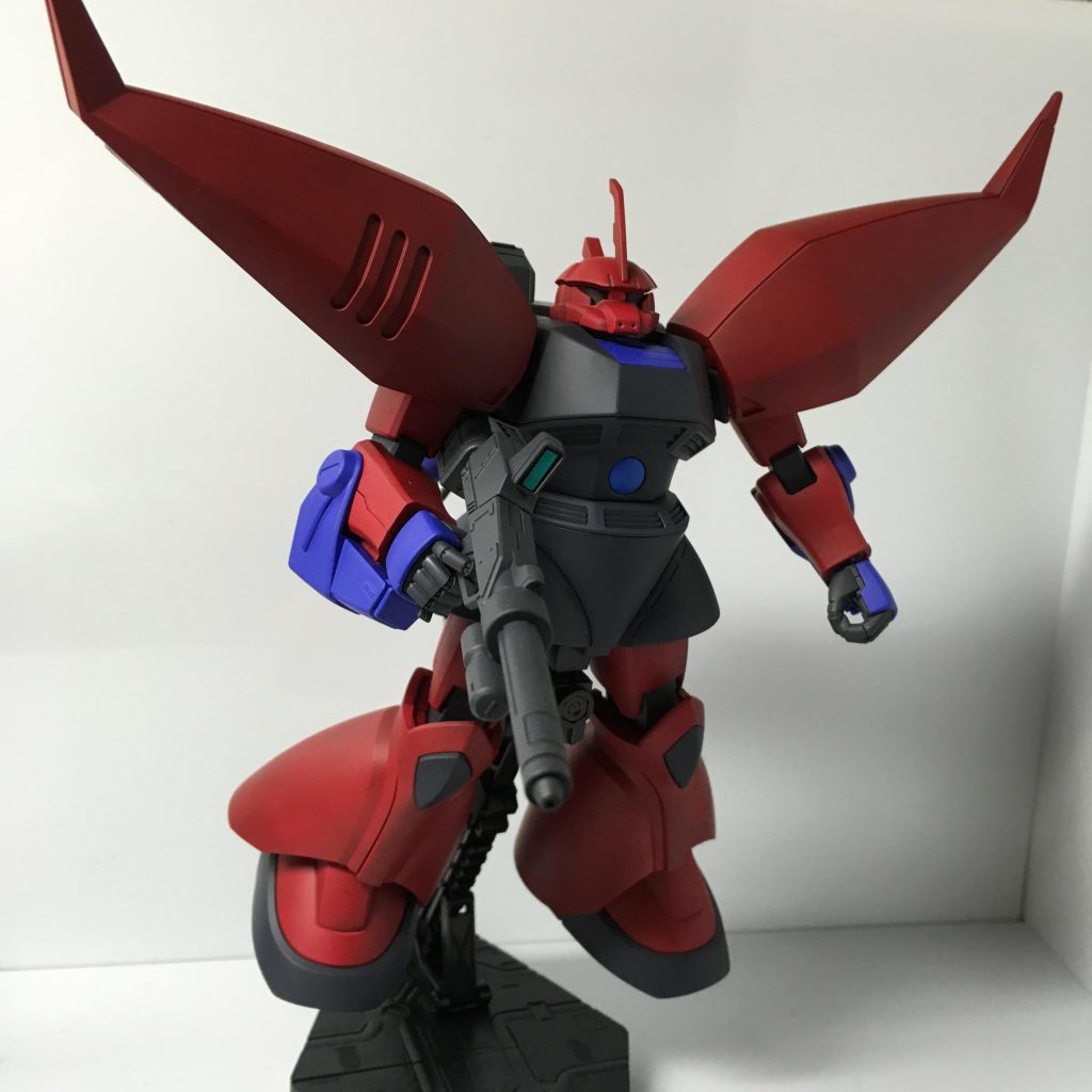 バックパックとライフルのセンサーはプラ板を貼りました
こちらはガイアのコバルトグリーン+蛍光ブルーグリーンです