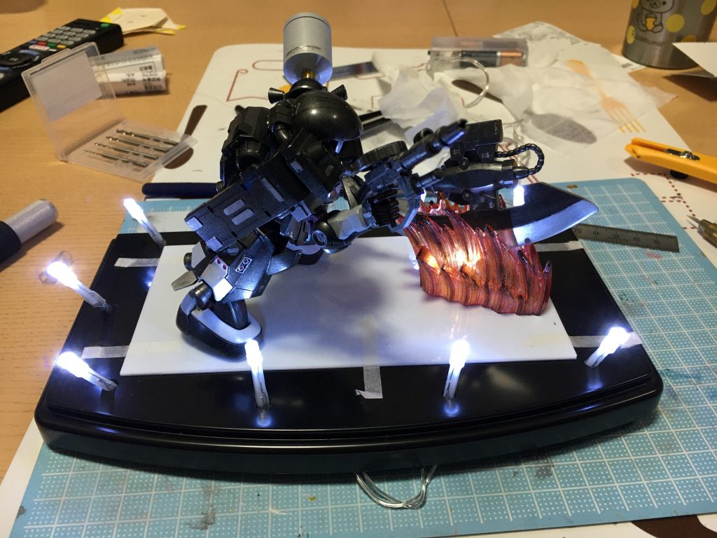 百均ケースと百均LEDで電飾？