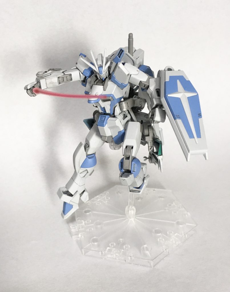 MMI-RG59V 機動防盾& MA-M941 ヴァジュラビームサーベル
こちらもベース機と同型の装備