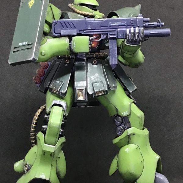 RE/100 ザク改