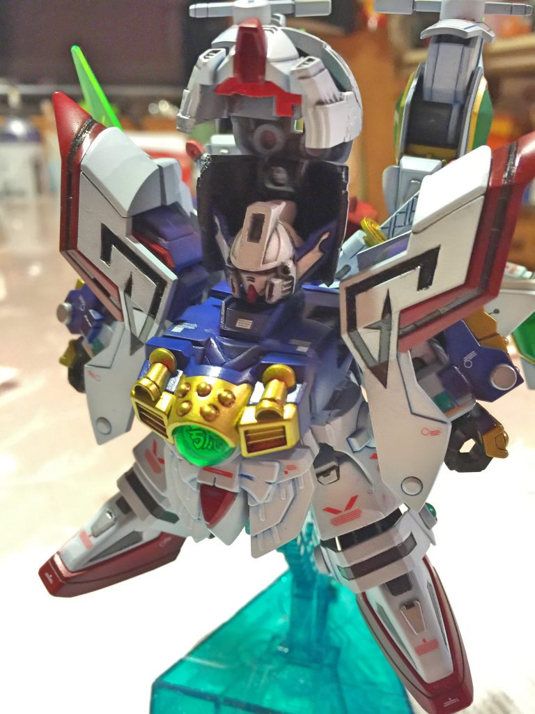 SD頭の中にリアル頭が収納できるようになっています。