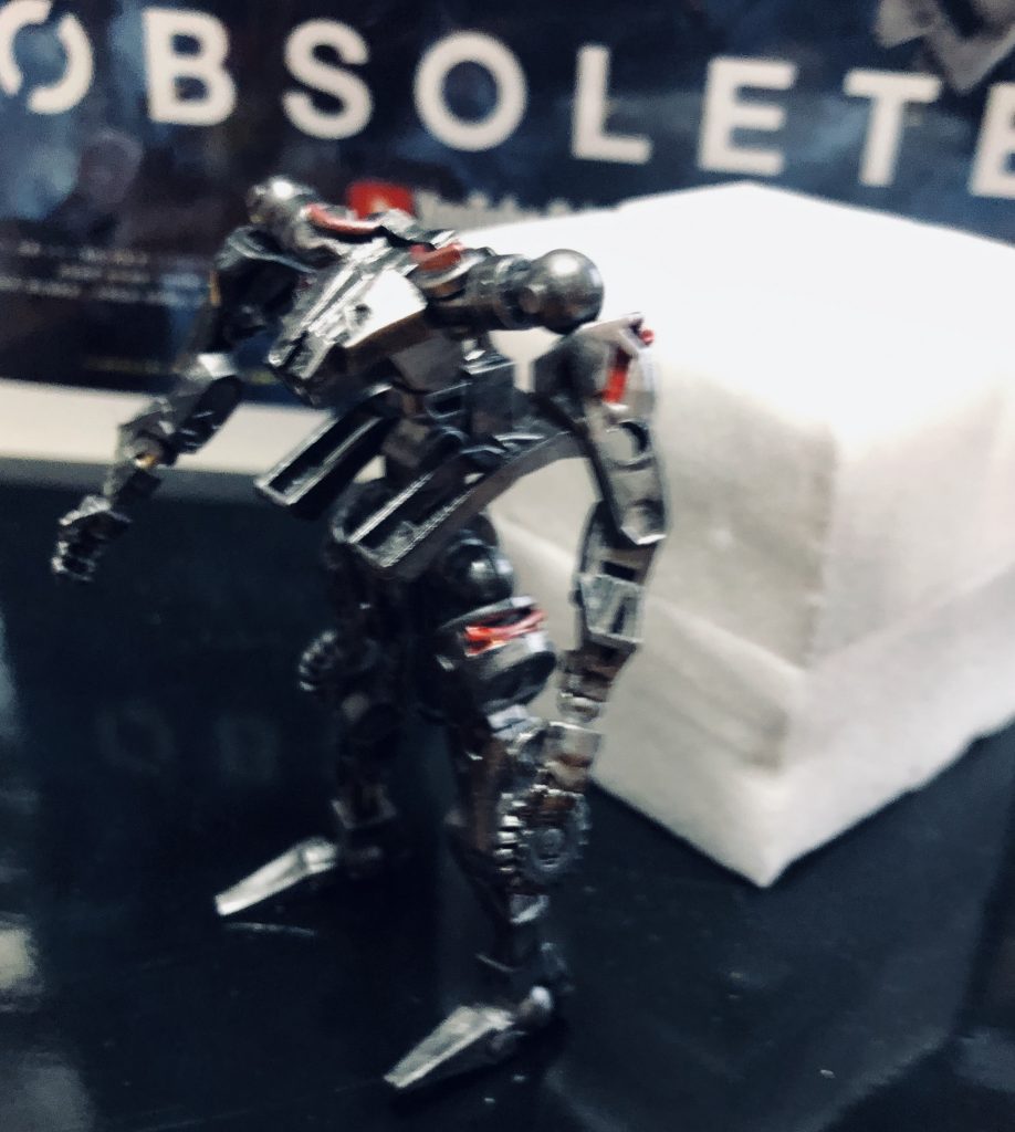 エグゾフレームを組み立てている最中に、「なんかSDガンダムのCSフレームに似てるな」と思いついたのがきっかけでした。