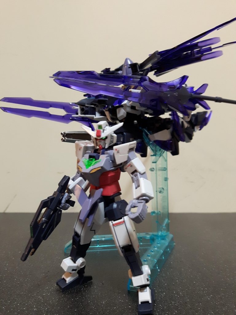 コアガンダムはジュピターヴガンダムとG-3カラーをミキシング。