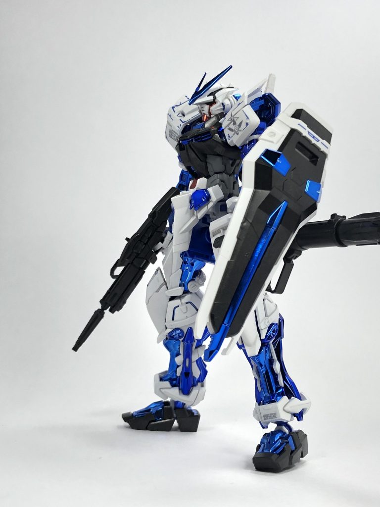RGガンダムアストレイブルーフレーム（メッキver）–3枚目/制作者：デコポン