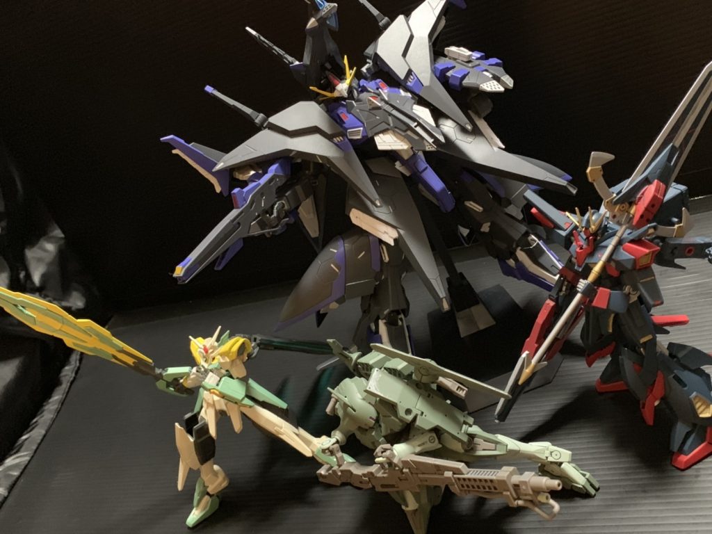 今作の撮影会に並び、
今までに作った作品の集合写真も
撮ってみました!!