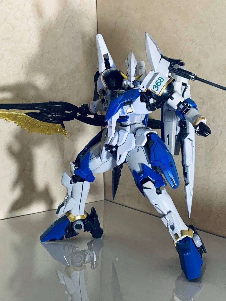 ハルバート構え
武器のハルバートはマーズアーマーとRGシナンジュで作りました