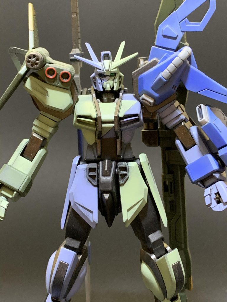 青と緑が混ざり合って、ベストマッチ!!ではない?
トライアルフォームかな?