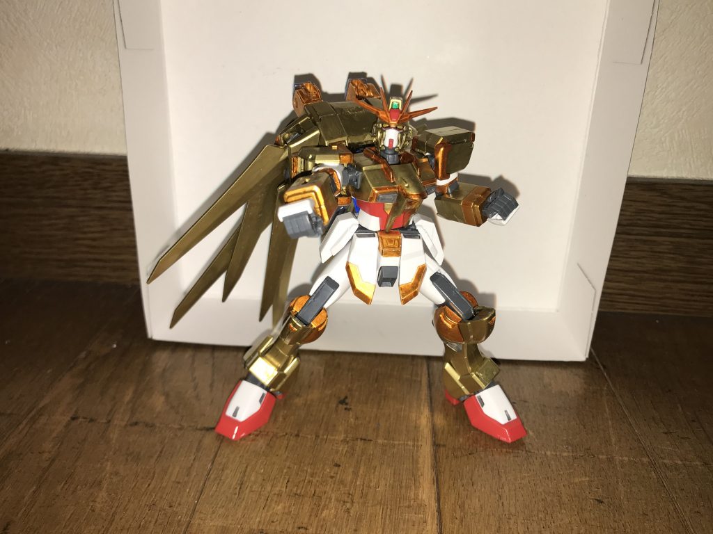 必殺技ムーンライトスパーキングクレッセントリッターを纏った状態で瞬間移動と超高速移動を駆使して連続キックを相手に叩き込み撃破する。この技は、放ち終わった直後は相手にダメージが無く、時間差で相手の全身から無数の衝撃波が炸裂し、一斉に敵にダメージが入る。