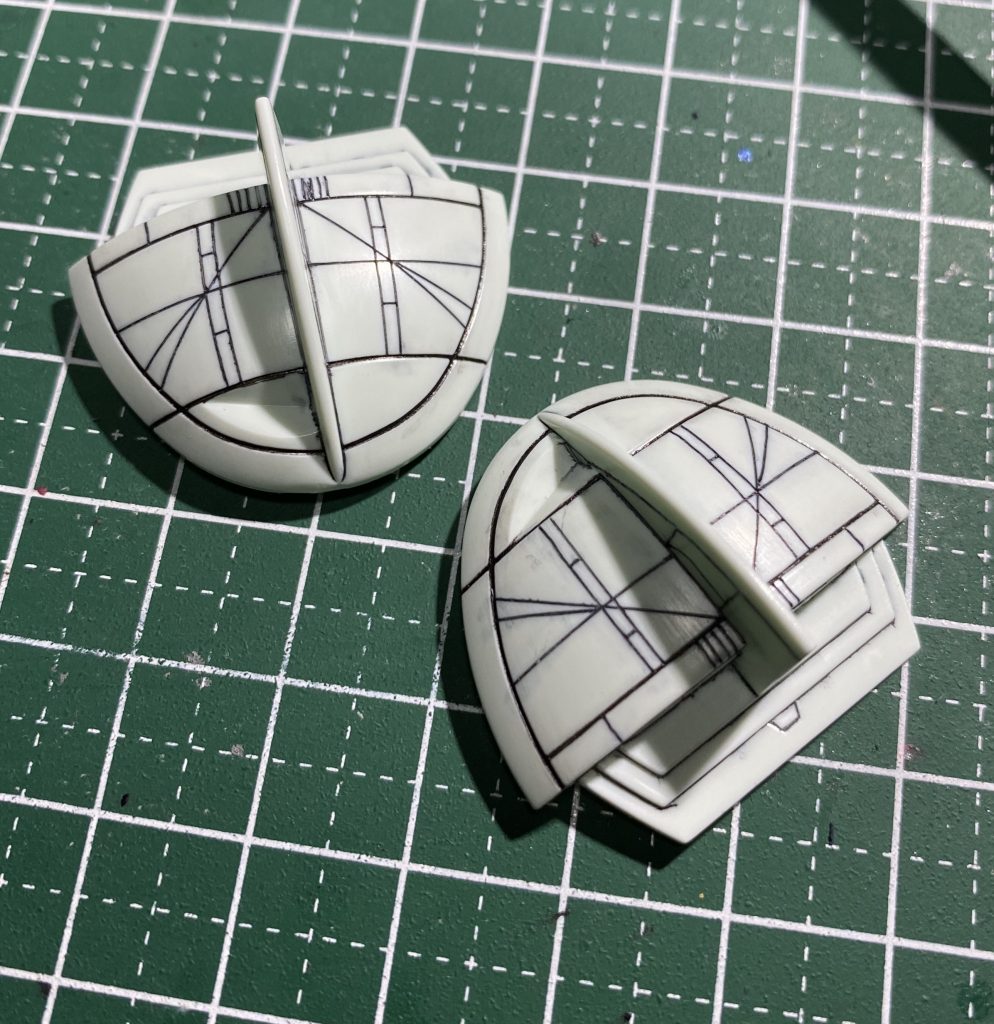 MGを参考に彫り