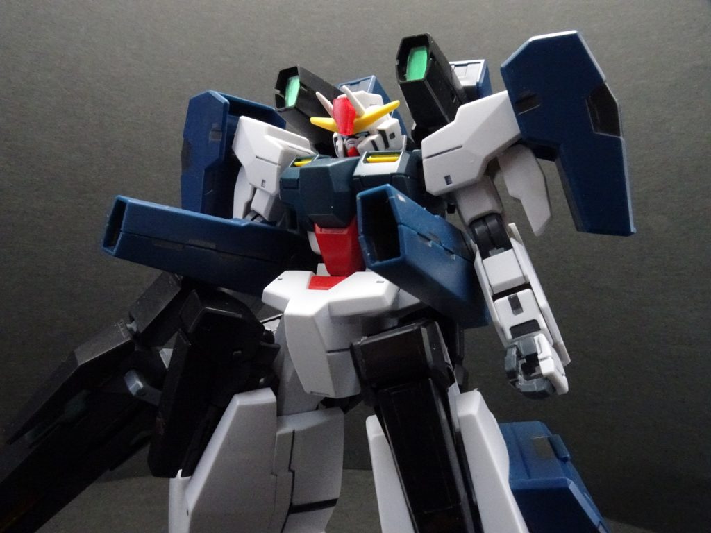 *正面*
アンテナのシャープ化と合わせ目を処理。
セメントと段落ち化を使い分けてます。