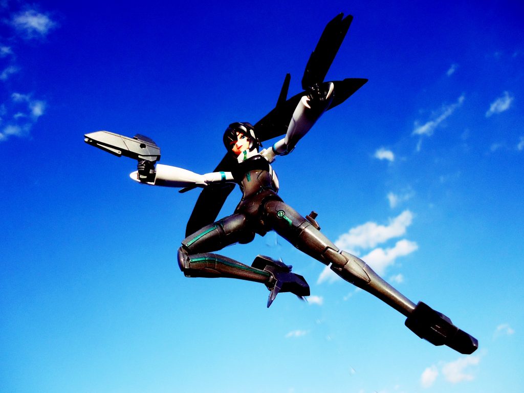 二丁拳銃(ハンドガン?)も様になりますね(笑)