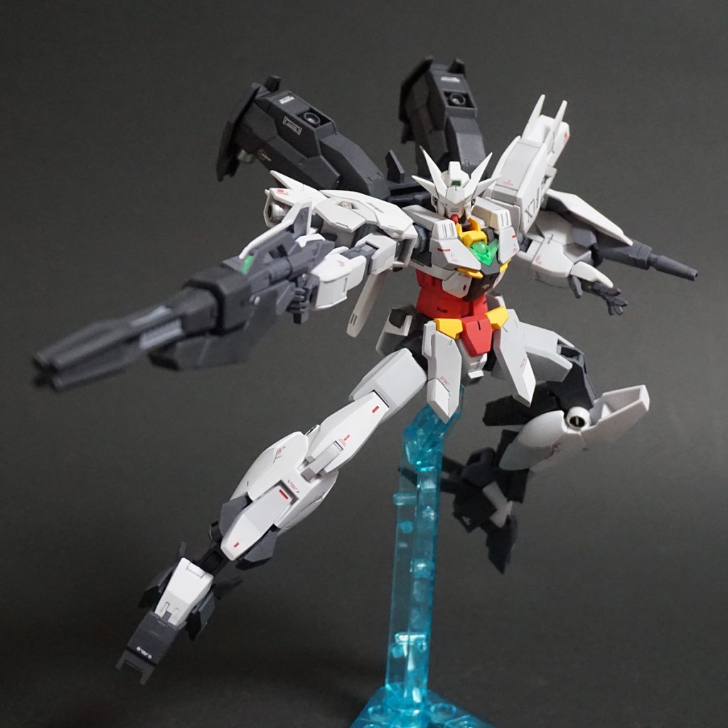 ビームマシンガンを構えて