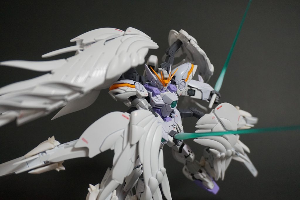 ビームサーベルを構えてその２