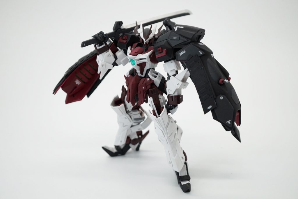 でかい剣持ったときのお決まりのポーズで