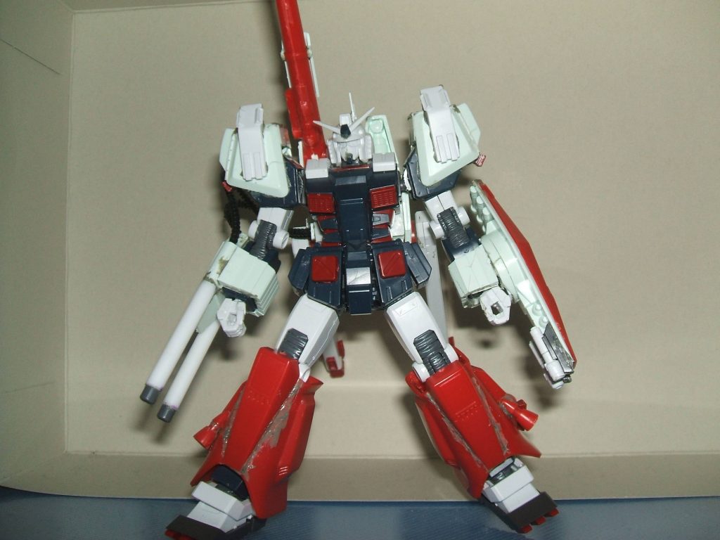 塗装前　顔は旧ＨＧＵＣのＲＸ78　サンボルのは縦長で細いので
個人的には旧ＨＧＵＣのが一番良いかなと・・・