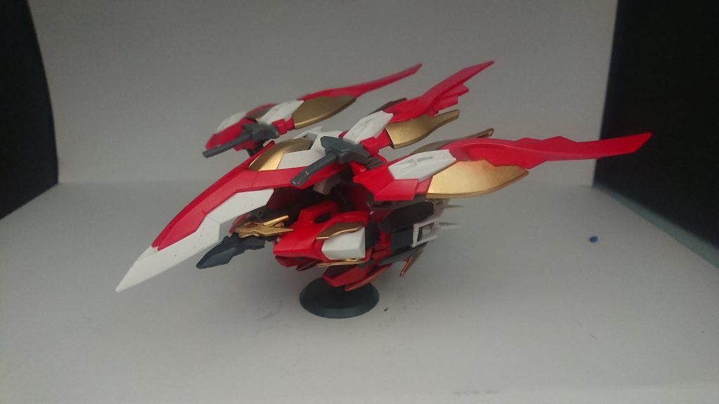 フェニックスアーマー
マーズアーマーをベースに機動力を引き上げる方向でカスタマイズ