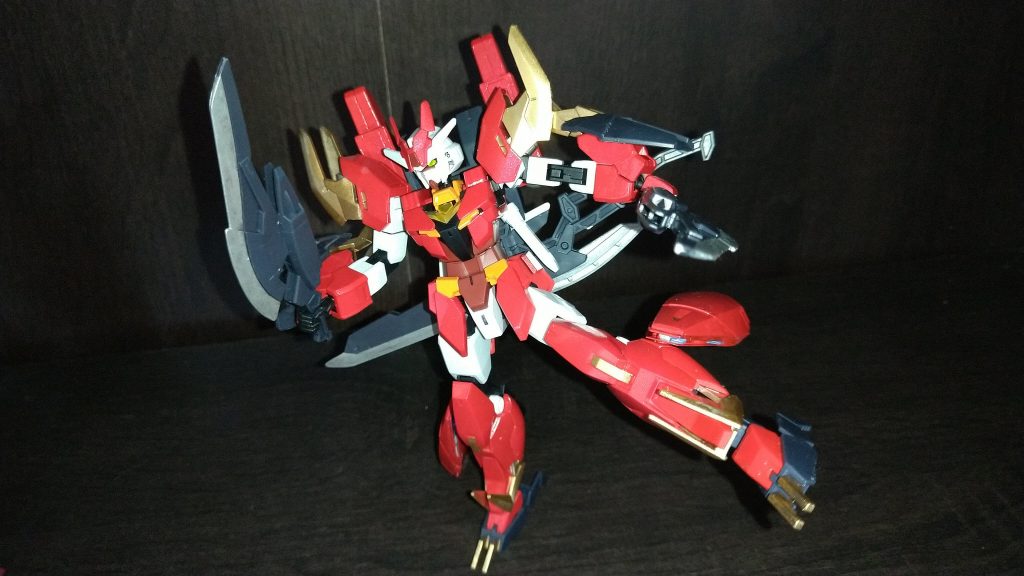 剣を降りつつ接近、足ブースター全開でのキック