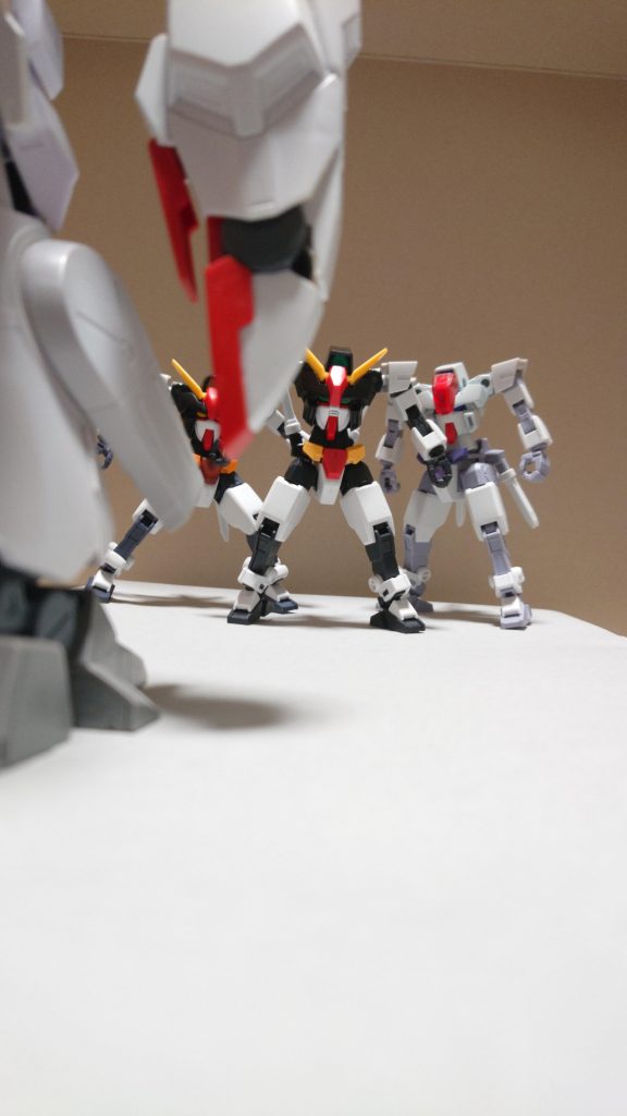 立ちはだかる巨大な敵……！？
完成次第投稿します。