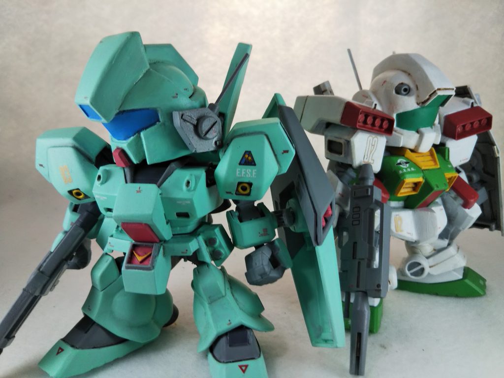 前回のジムⅢと撮ってみました。