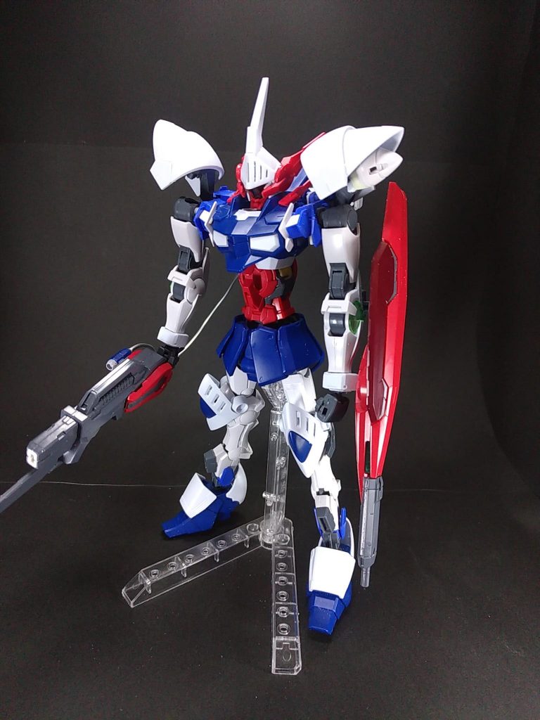 塗装前塗装は主にスプレーで塗装・下地にMr.ベースホワイト1000・シルバー:タミヤ シルバーメタルAS-12→Mr.スーパークリアー光沢・腕、腹部ブルー:タミヤ ブリリアントブルーTS-44→トップコート半光沢・腕、脚ホワイト:Mr.カラー グランプリホワイト・胸部、ひざブルー:ガンダムマーカー メタブルー(ガンダムマーカーエアブラシ使用)→Mr.スーパークリアー光沢