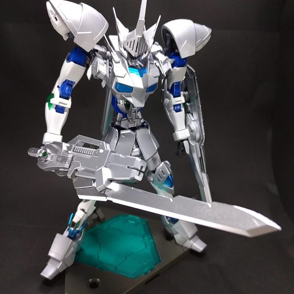 白銀の豪剣士 ガンダムシグルズ［ジークフリート］