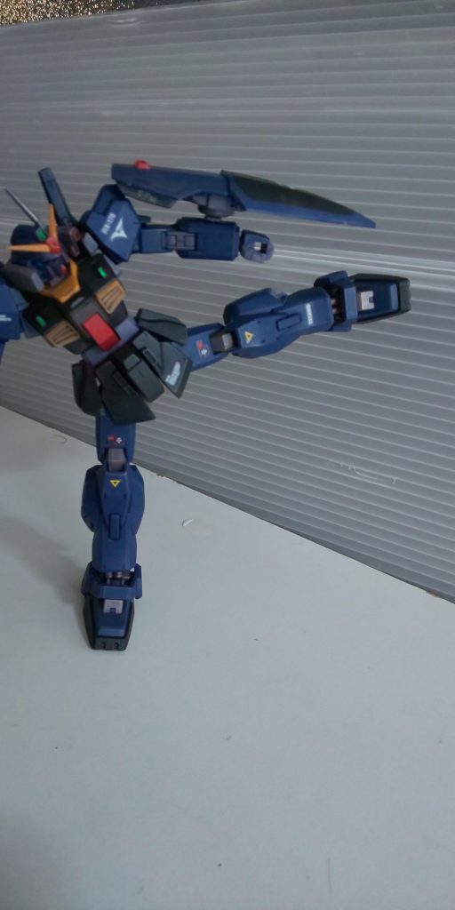 片足立ちが簡単に出来るのはいいね。