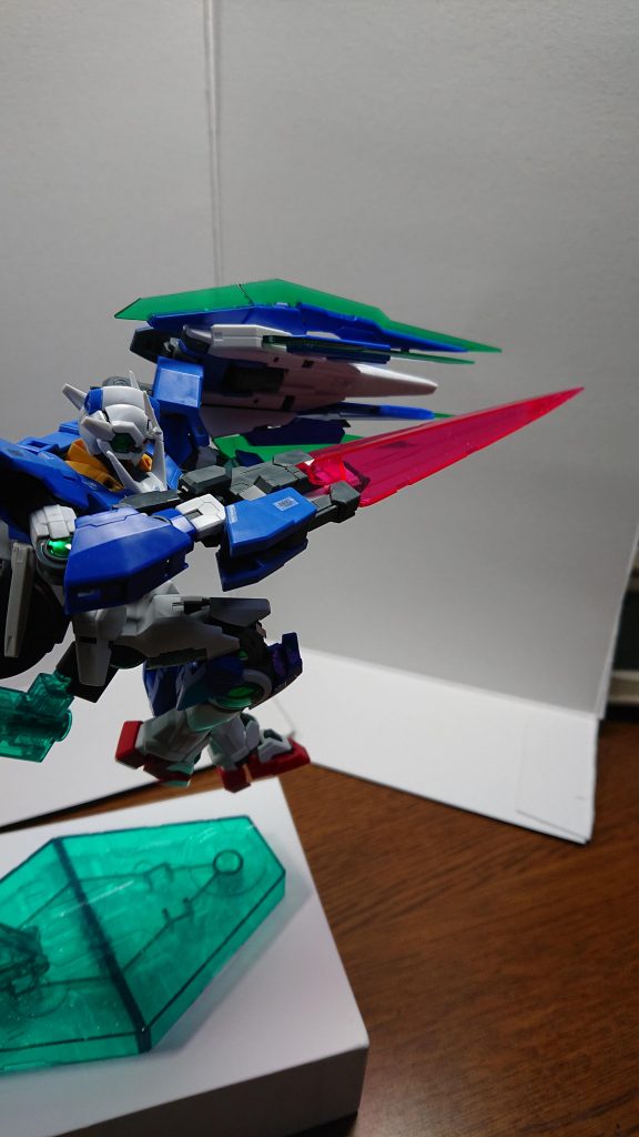 ライザーソードが使用可能でGNソードビット
を展開することで00ガンダムのものより
威力を上げることか出来る