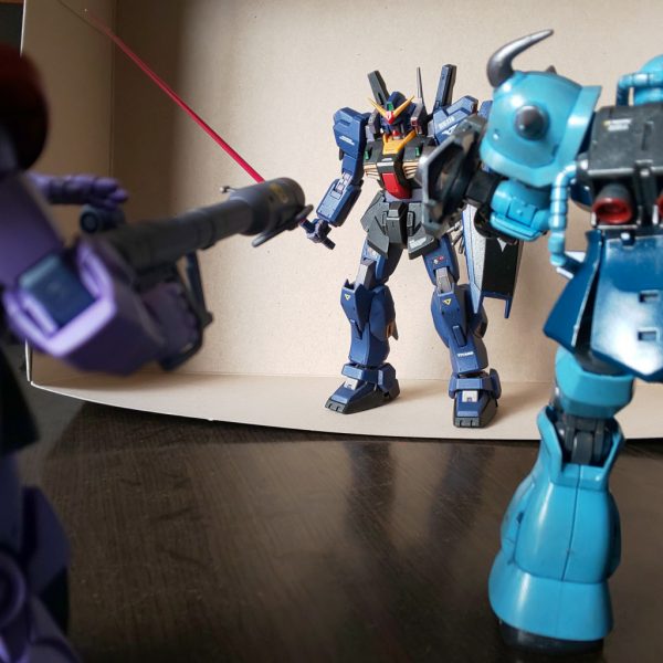 ジオン残党狩り！