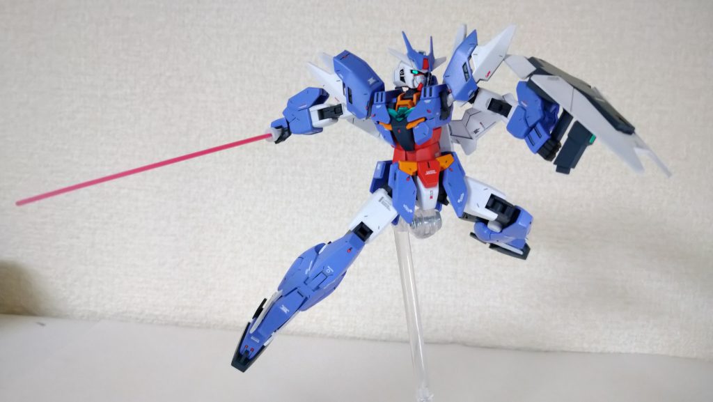 ビームサーベルのポージングこればっかな気がする笑