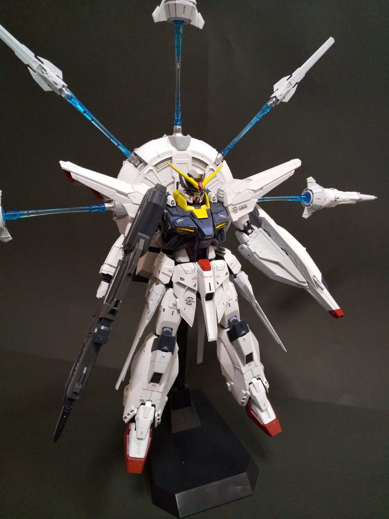 エフェクトパーツは使わない派でしたが…クリアブルーでグラデーション付けると結構良いかも。
写真はフレームには収まりません。