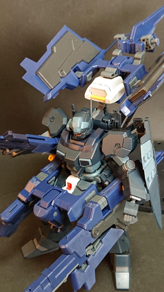 ヘイズル改のパーツを加工して付けています