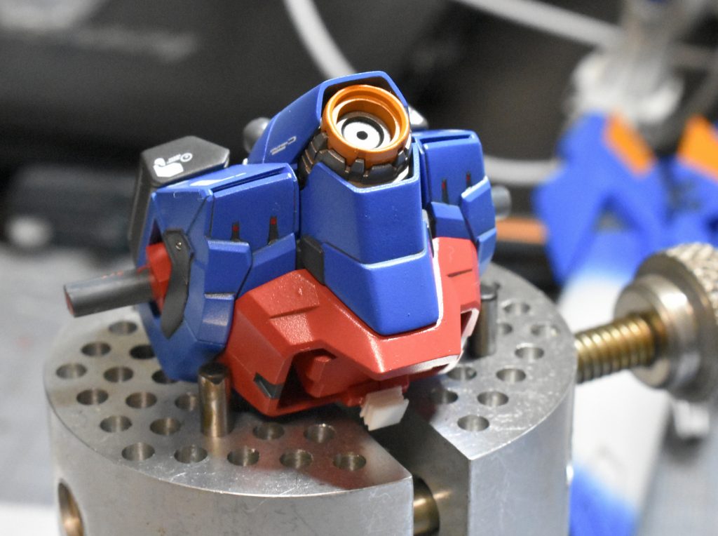 各所のレッドポイントはハセガワのレッドフィニッシュを極小に切って貼付け。