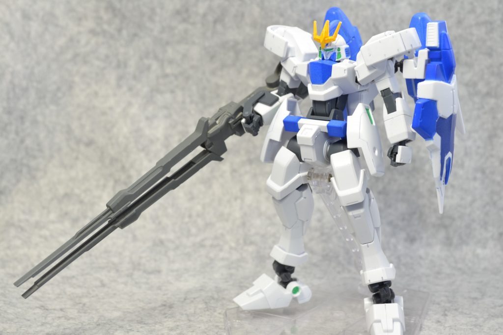 フロント。
前腕部はOガンダム、足首関節はFAアーキテクトから拝借。