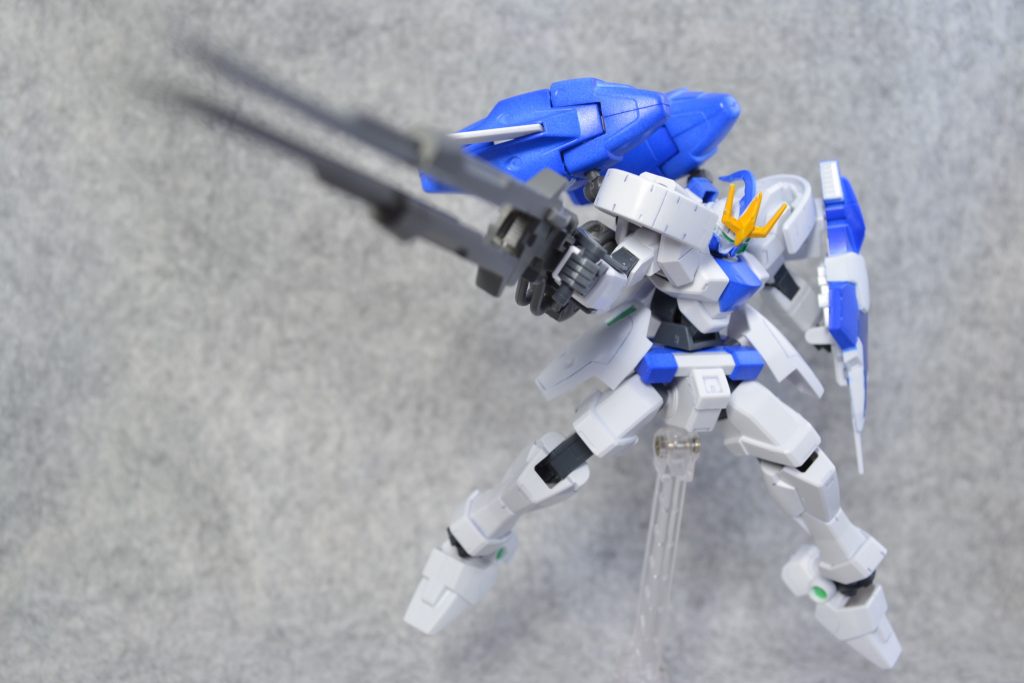 メガキャノン。
トールギスⅢのものに、グリップはOガンダムのシールドグリップから。