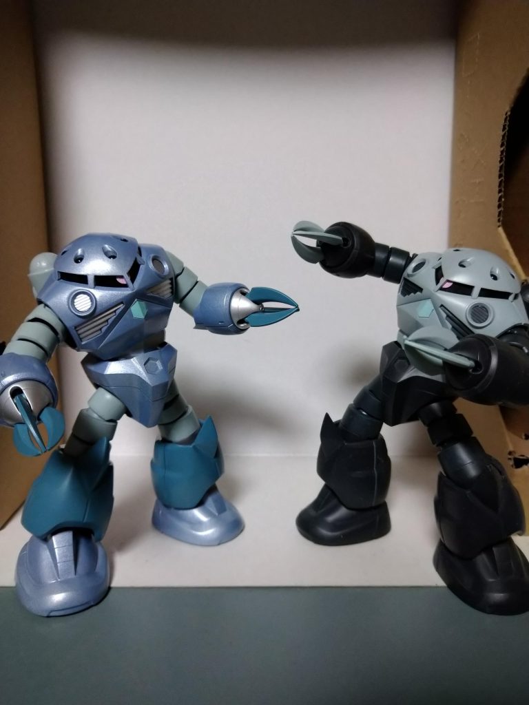 前に作ったズゴックと
うーん、やはりより！！