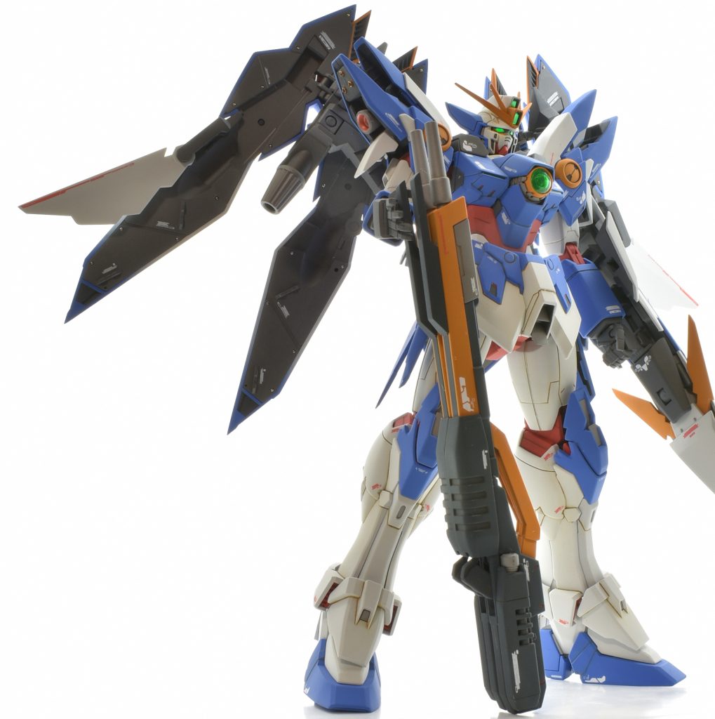 今回もフレームは赤としました。差し色的に引き締める効果を狙っています。