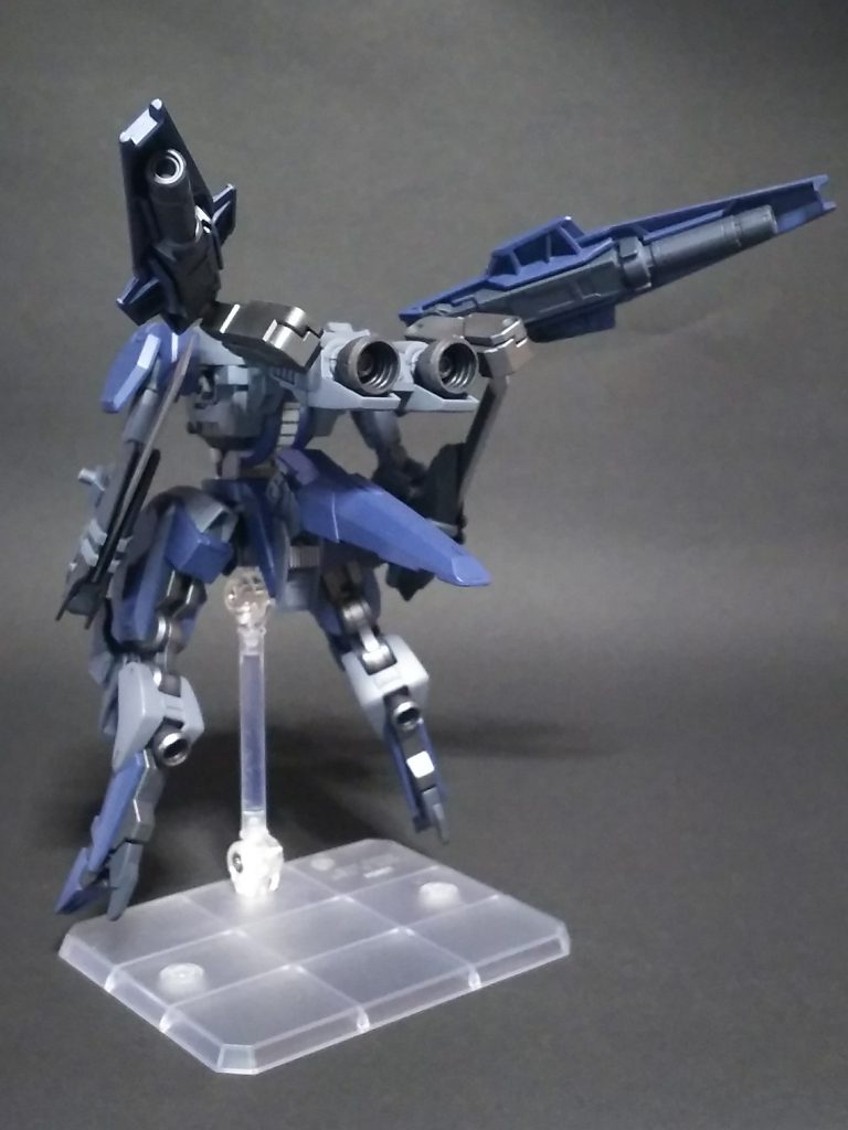 リミッターOFF状態での使用時に安定した飛行と冷却の為、ラジエートスタビライザーを設定。