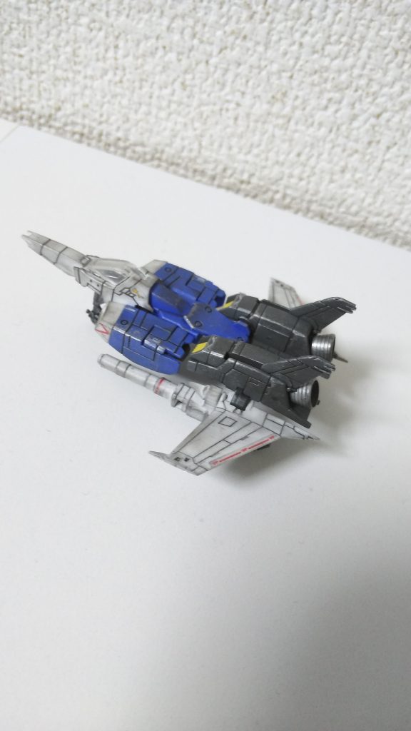 このサイズでコアファイターが仕込んであって…