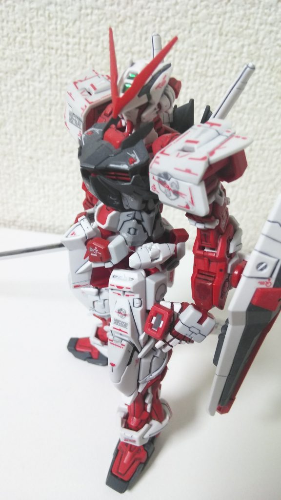 RG ガンダムアストレイレッドフレーム–2枚目/制作者：ネコジン