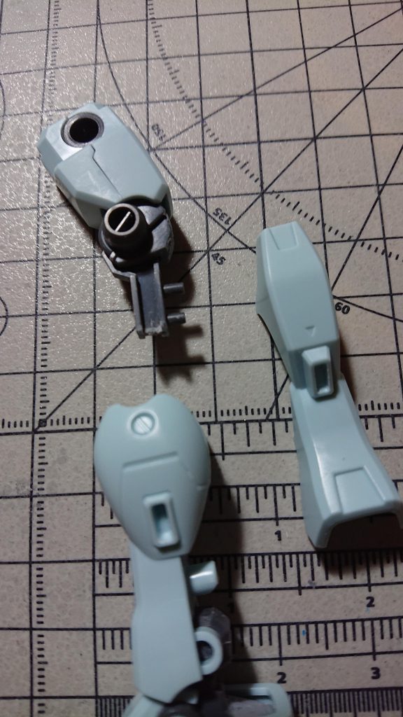 膝パーツの後ハメ