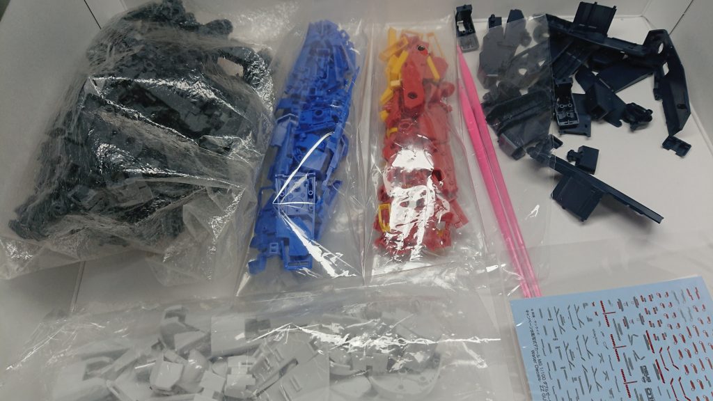 パーツ全切りして部品を多さに後で後悔することに。