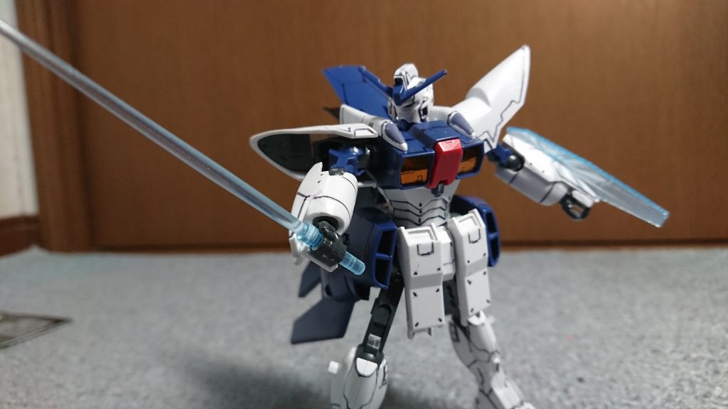 ビームサーベルは柄と一体成形