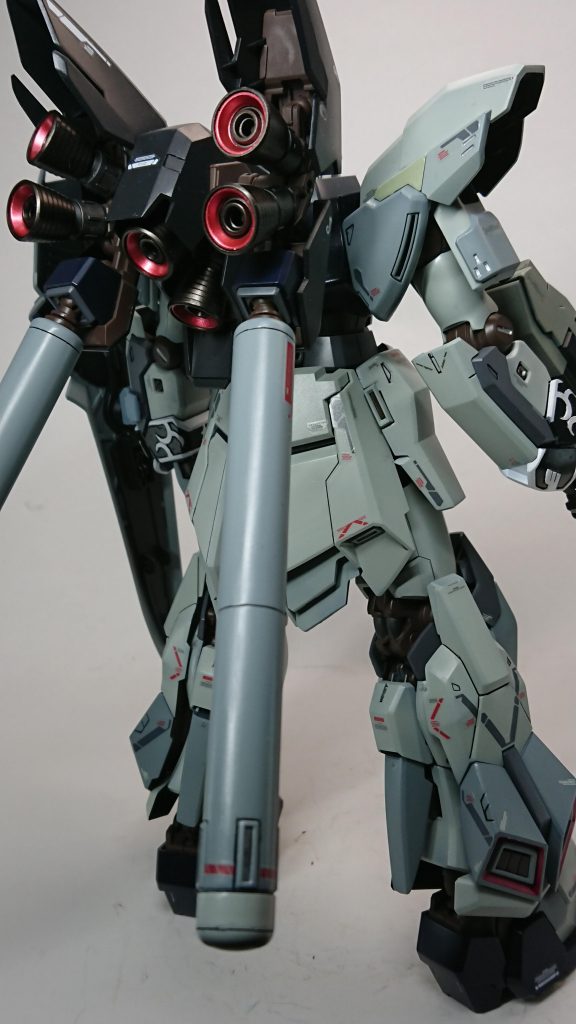 バーニアはクレオスのメタルレッドで塗装してます。