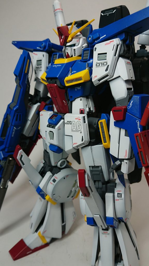 モールドを彫り直してバンダイエッジを修正したくらいです。